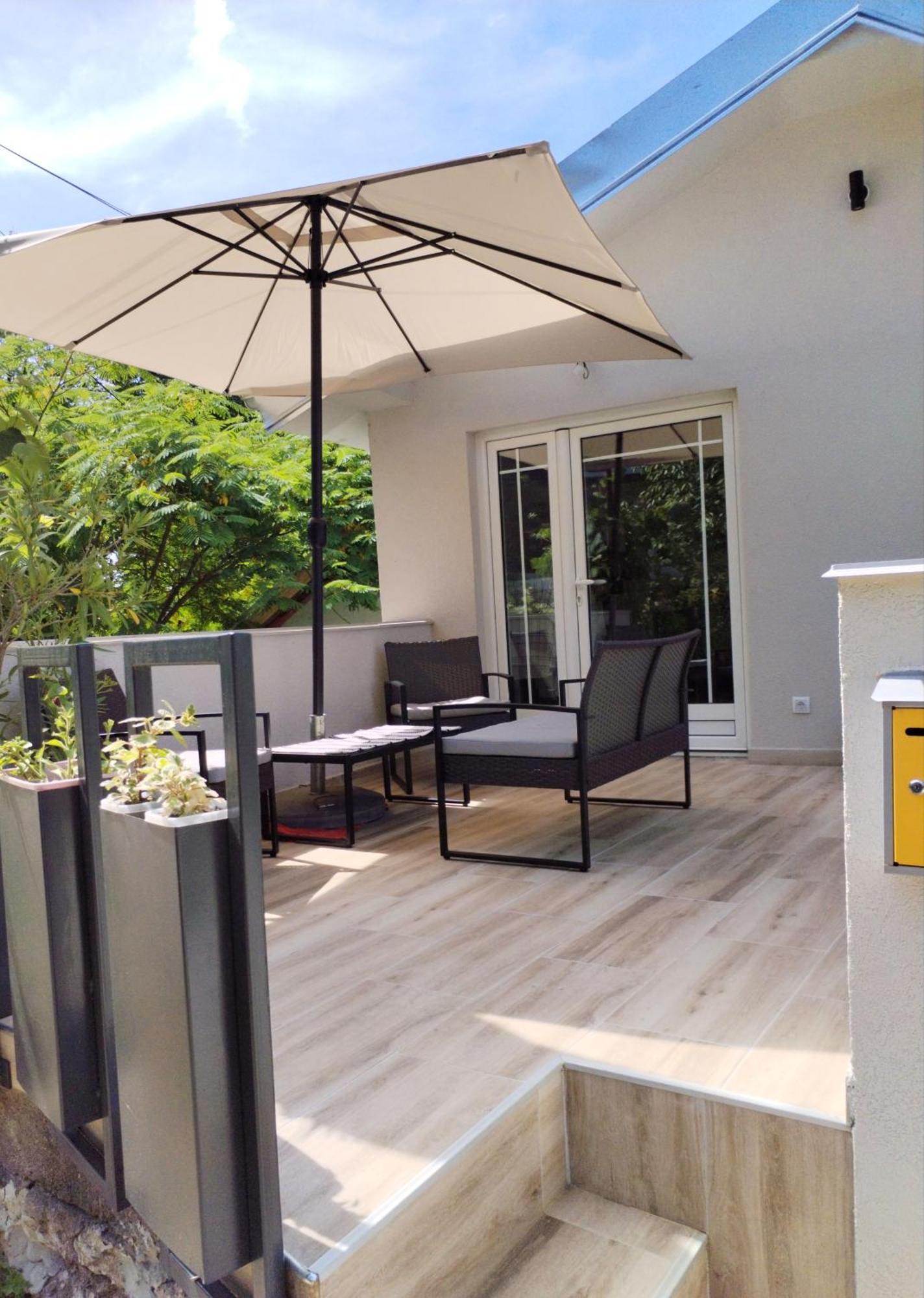 Nikas Apartman Donji Milanovac Ngoại thất bức ảnh